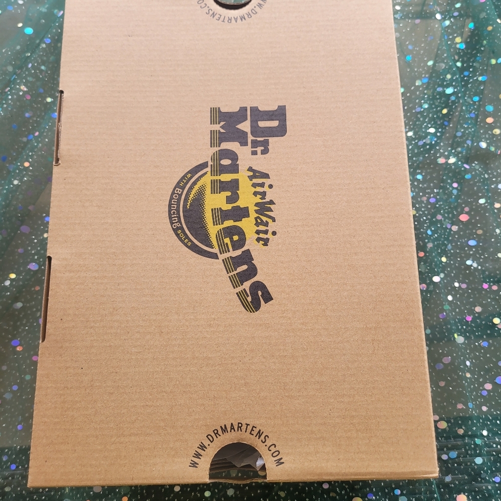 Dr. Martens (Big Kids)